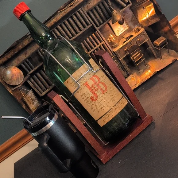 Rare Blended Scotch Whisky - Green and Red - Picture 9 of 9